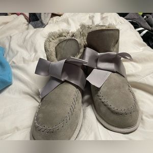 Ugg slipper moccasin. Worn once in the house to try on